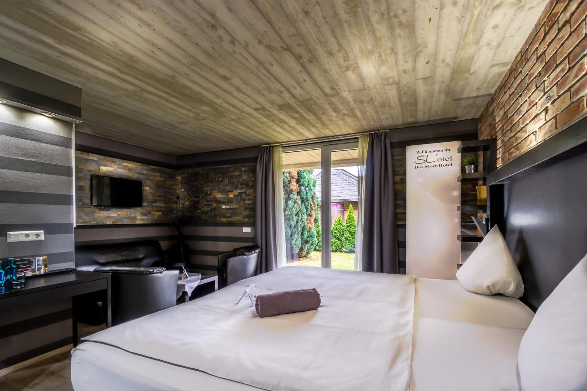 Sl'Otel - Das Stadthotel - Voll Klimatisiert Bernburg Buitenkant foto