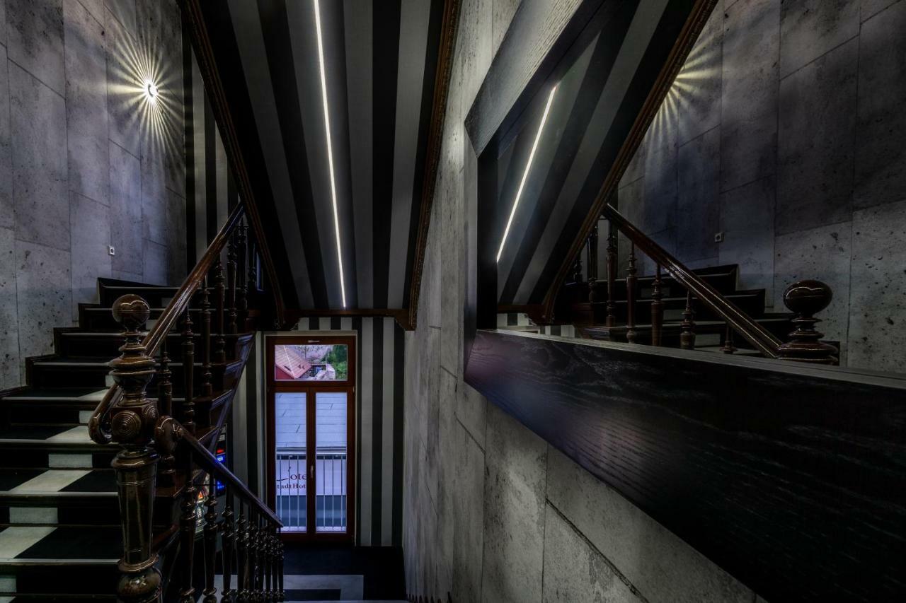 Sl'Otel - Das Stadthotel - Voll Klimatisiert Bernburg Buitenkant foto