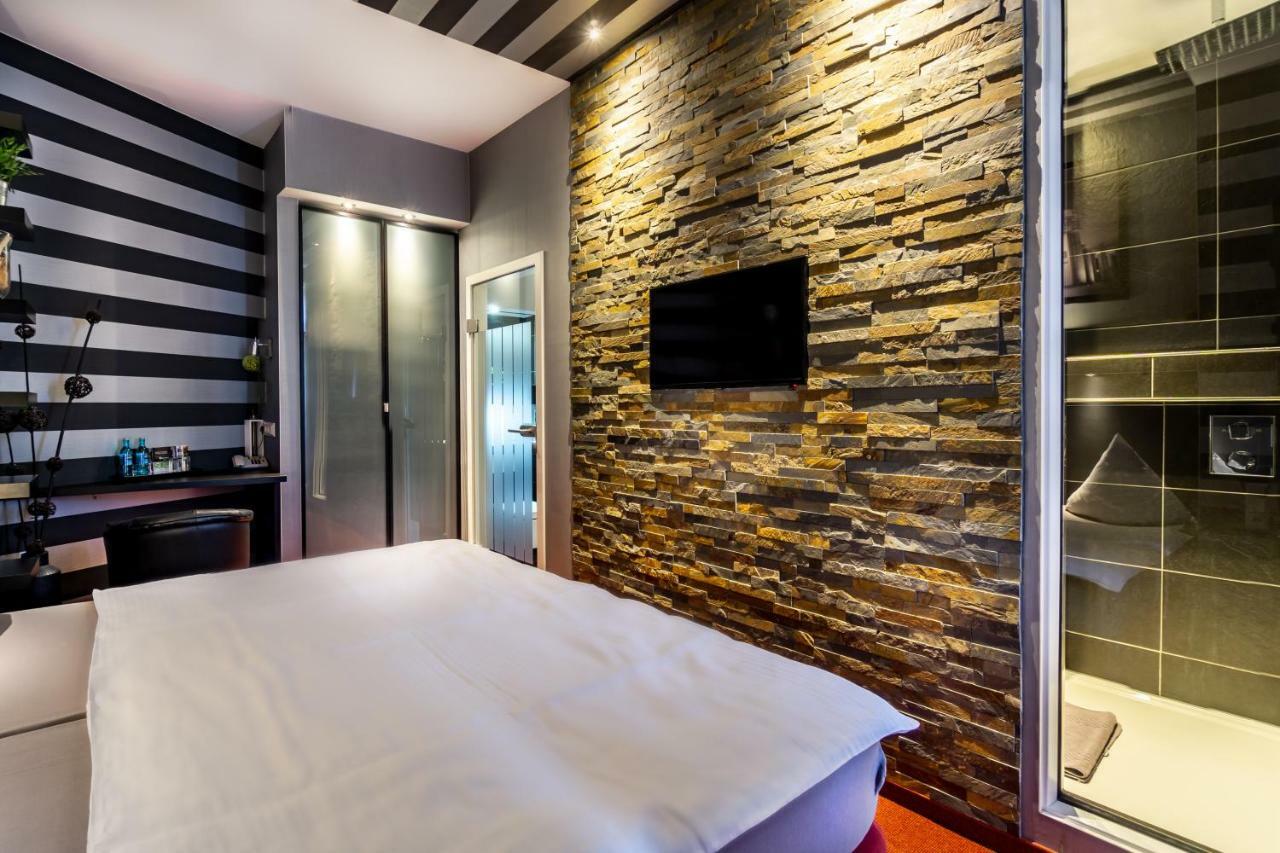 Sl'Otel - Das Stadthotel - Voll Klimatisiert Bernburg Buitenkant foto